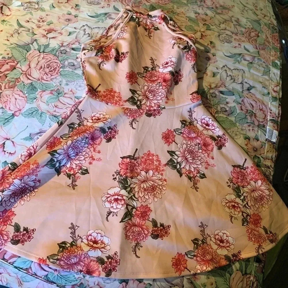 No Boundaries Junior Girls Spring Flower Pattern Dress Size (7-8)